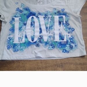 💙 Justice Girls Size 10 Cropped Love Floral White and Blue Graphic Tee